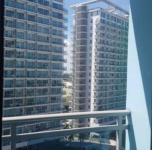 Azure Staycation Cheapest 渡假村